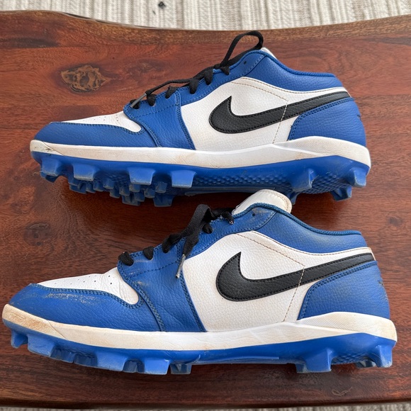 Nike Air Jordan Royal Blue and White Cleats - Picture 2 of 6